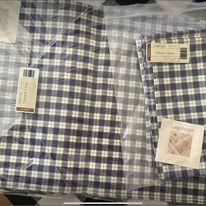 Longaberger Blue Ribbon. 2 placemats, 3 napkins. BNWT